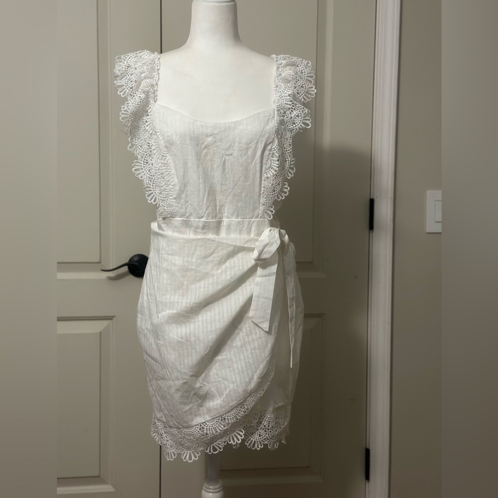Elegant White Lace Trim Mini Dress